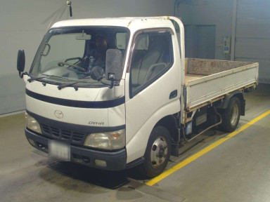 2004 Toyota Dyna Truck