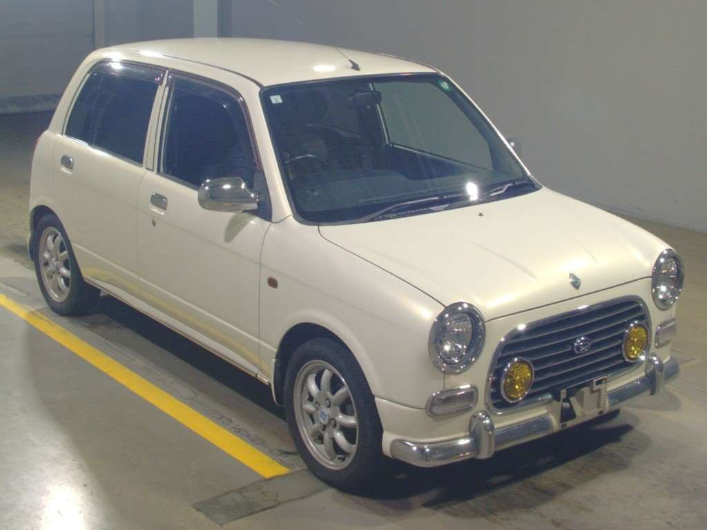 2001 Daihatsu Miragino L700S[2]