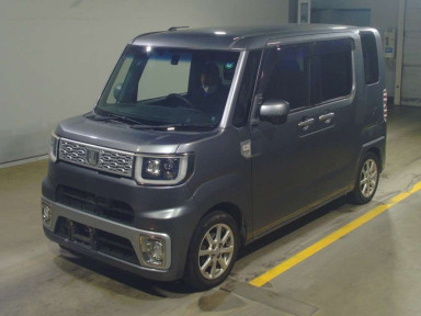 2015 Daihatsu Wake