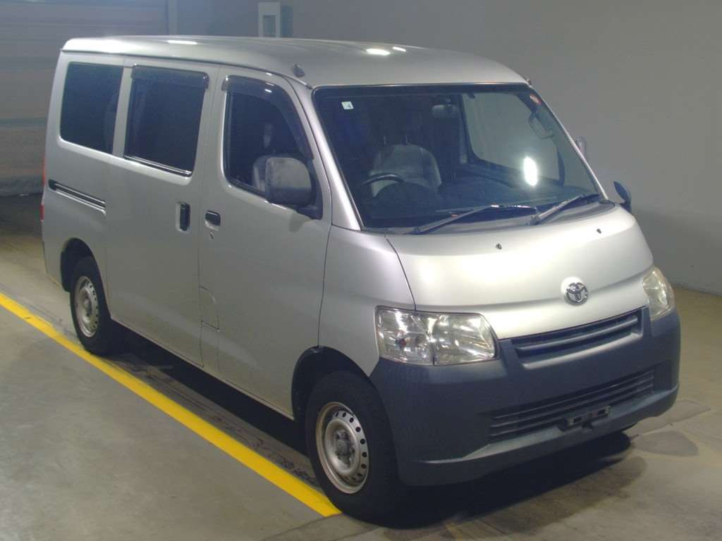 2016 Toyota Townace Van S402M[2]