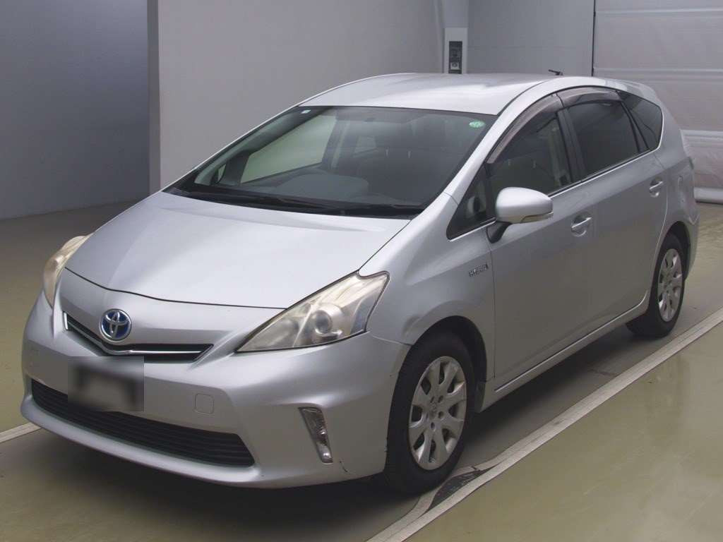 2012 Toyota Prius alpha ZVW41W[0]