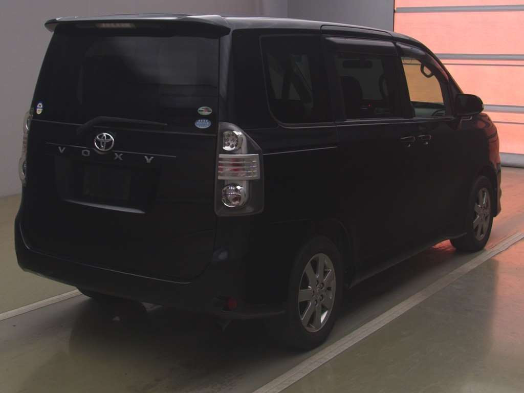 2008 Toyota Voxy ZRR70G[1]