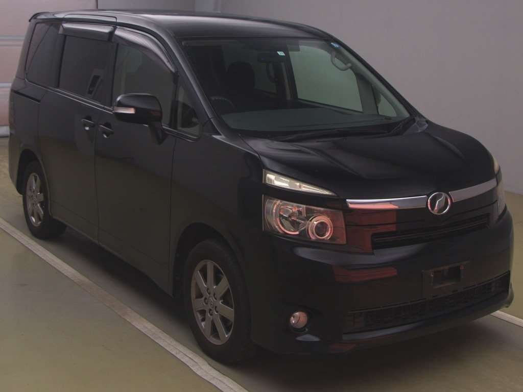 2008 Toyota Voxy ZRR70G[2]