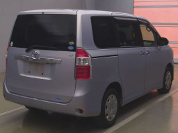 2009 Toyota Noah