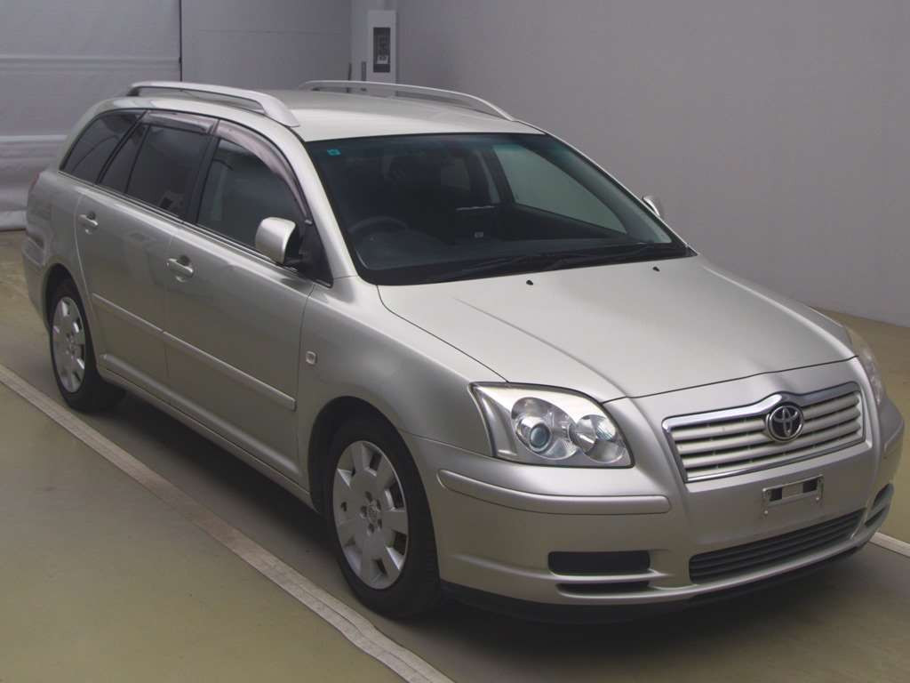 2005 Toyota Avensis Wagon AZT250W[2]