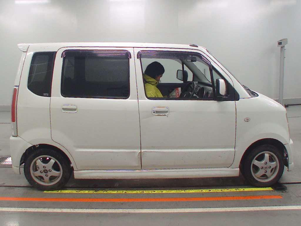 2005 Suzuki Wagon R MH21S[2]