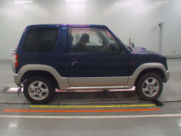 2001 Mitsubishi Pajero Mini