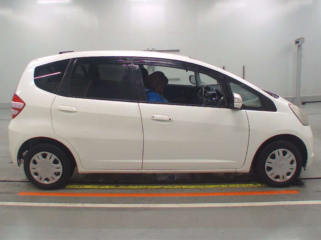 2010 Honda Fit GE6[2]