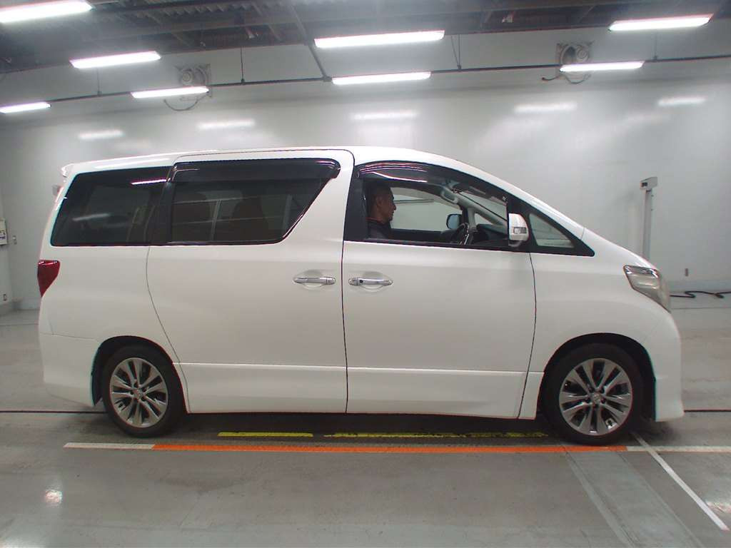 2010 Toyota Alphard ANH20W[2]