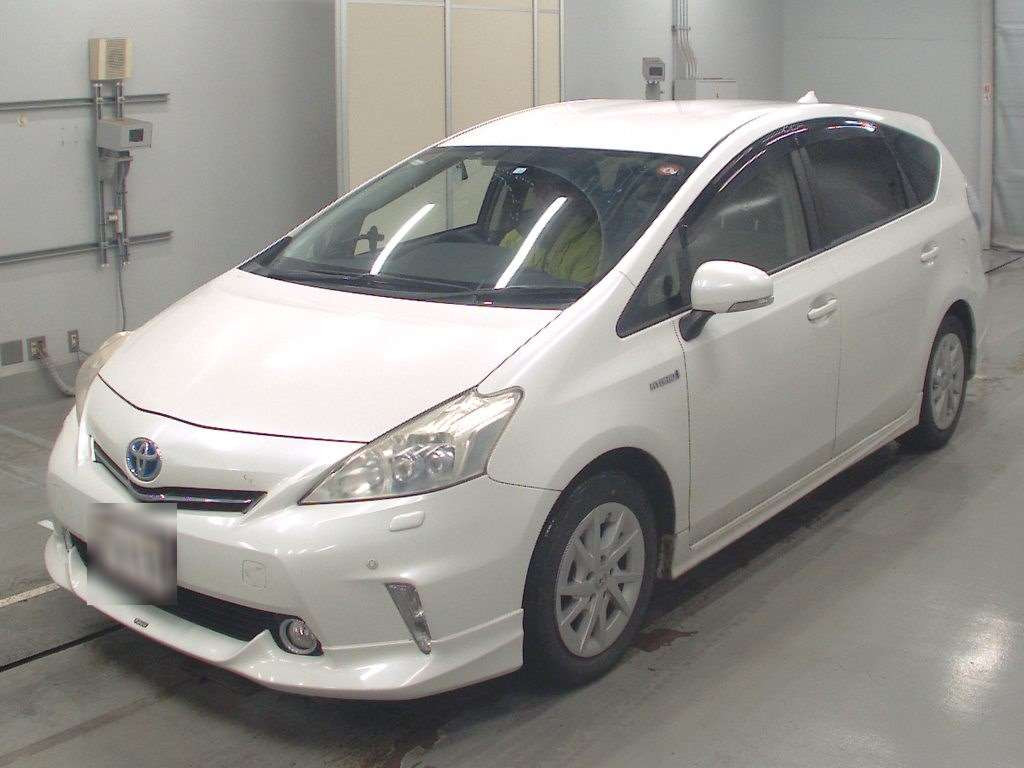 2012 Toyota Prius alpha ZVW41W[0]