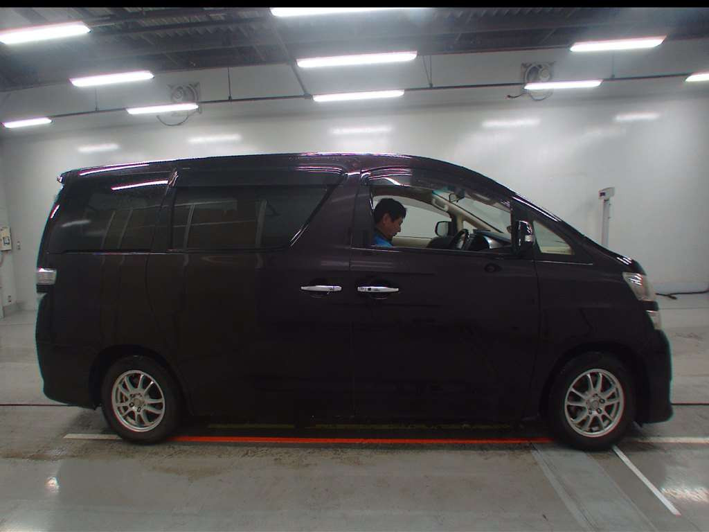 2012 Toyota Vellfire ANH25W[2]