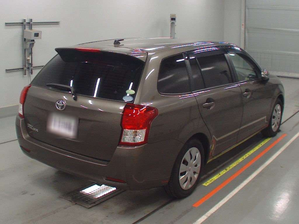 2012 Toyota Corolla Fielder NZE161G[1]