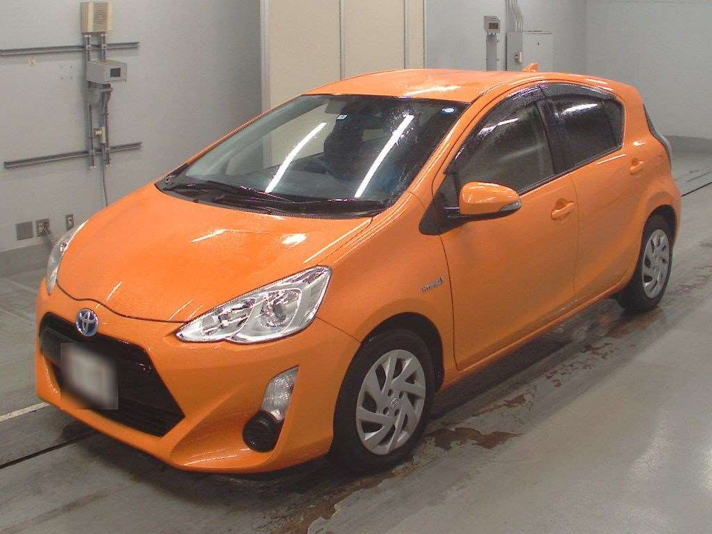 2015 Toyota Aqua NHP10[0]