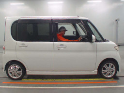 2009 Daihatsu Tanto Custom