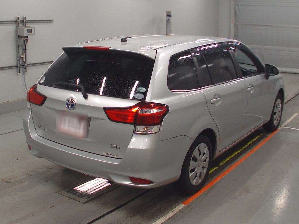 2017 Toyota Corolla Fielder NKE165G[1]