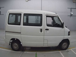 2010 Mitsubishi Minicab Van