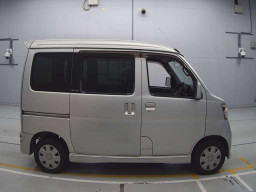 2005 Daihatsu Atrai Wagon