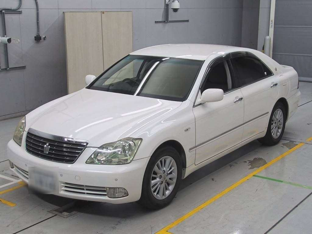 2004 Toyota Crown GRS182[0]