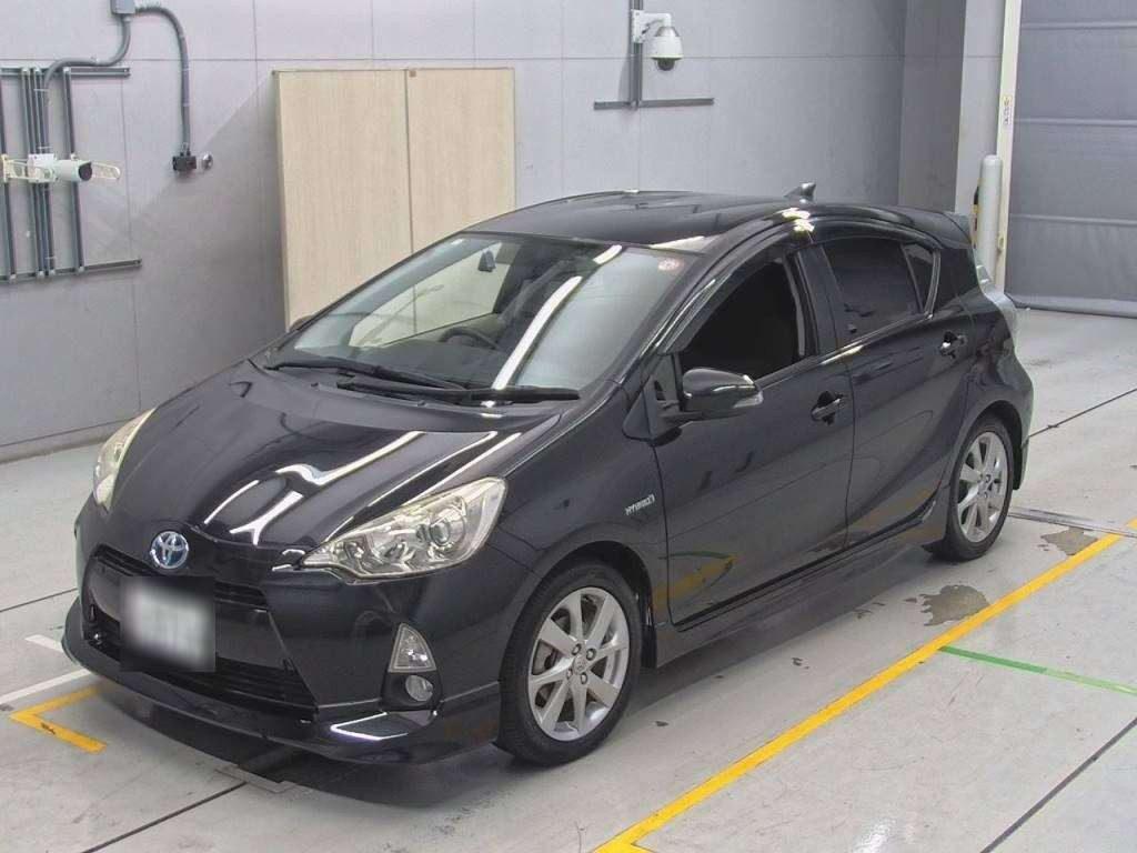 2012 Toyota Aqua NHP10[0]