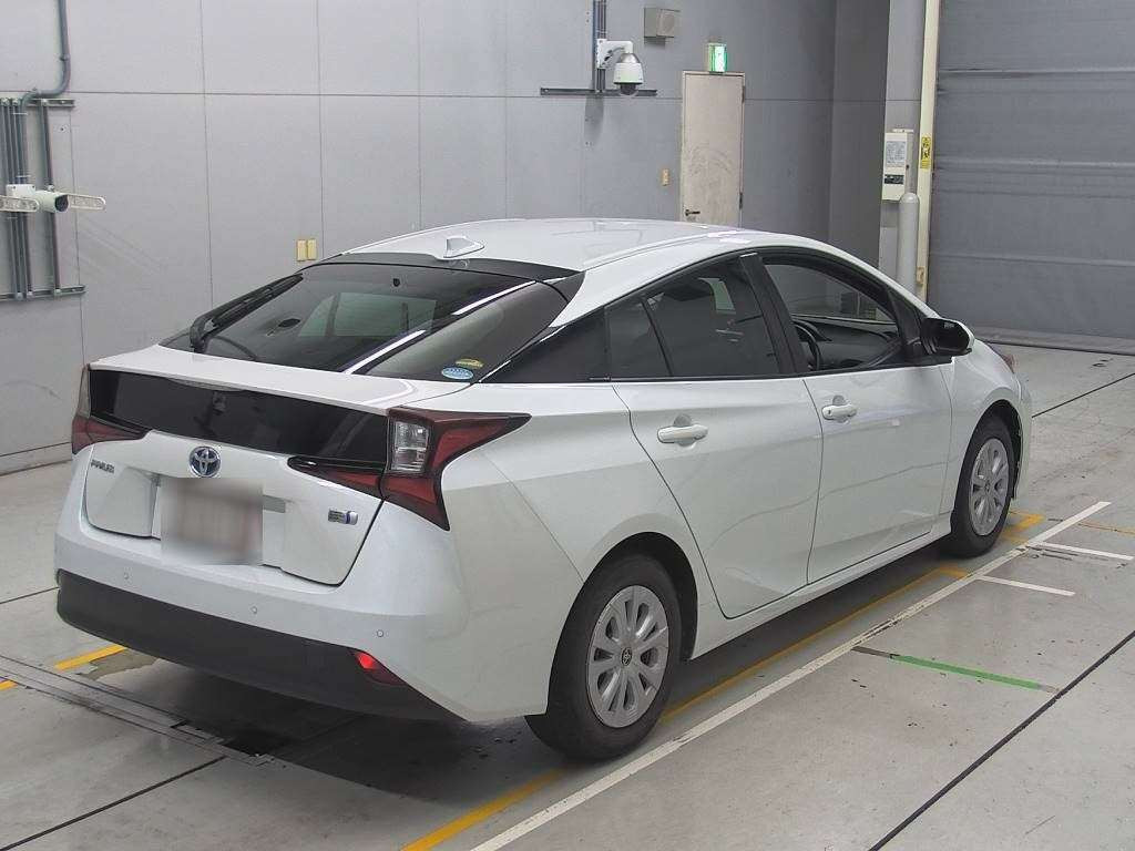 2020 Toyota Prius ZVW51[1]