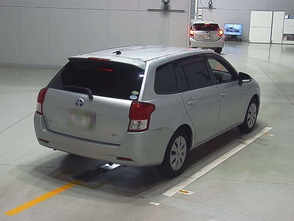 2014 Toyota Corolla Fielder NKE165G[1]