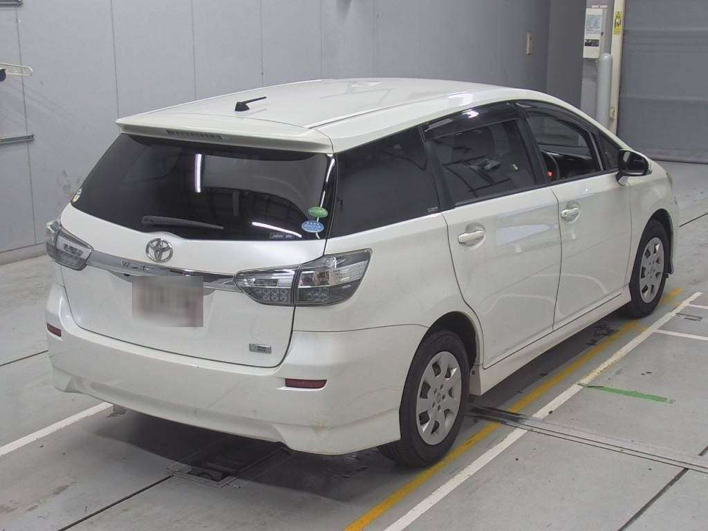 2013 Toyota Wish ZGE20G[1]