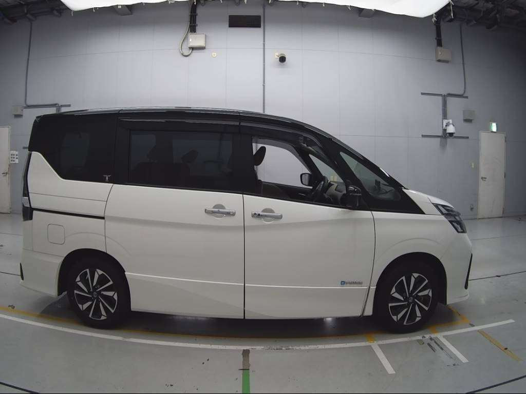 2019 Nissan Serena HFC27[2]