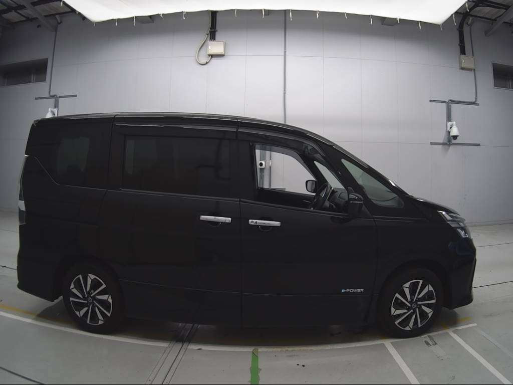 2019 Nissan Serena HFC27[2]