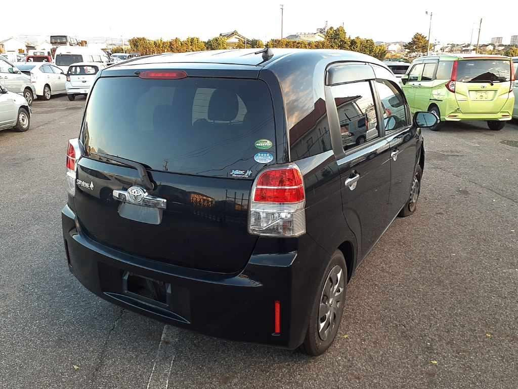 2016 Toyota Spade NSP141[1]