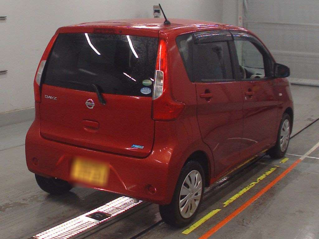 2016 Nissan DAYZ B21W[1]