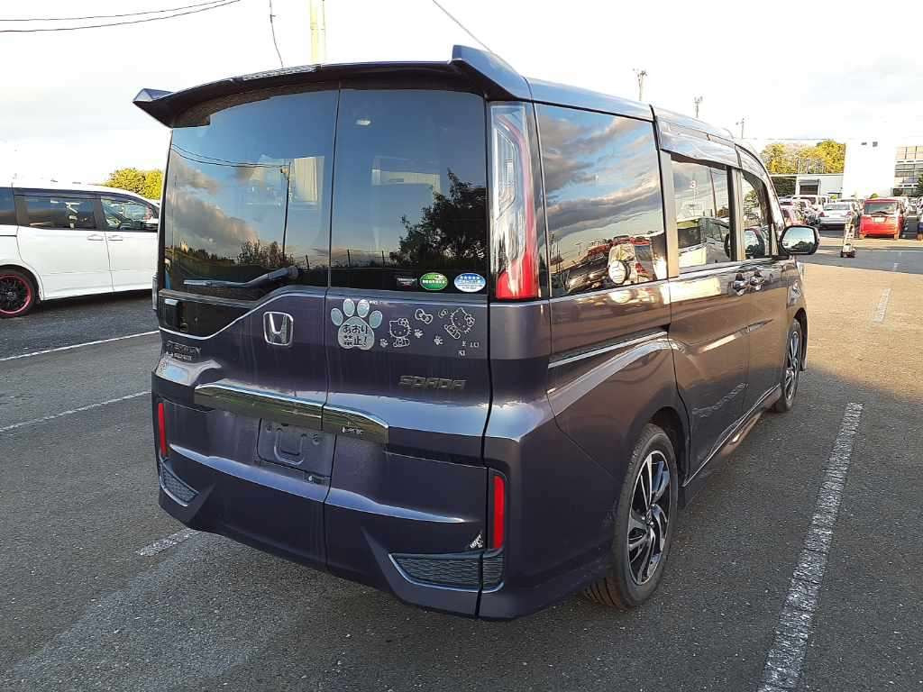 2021 Honda Step WGN Spada RP3[1]