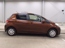 2012 Toyota Vitz