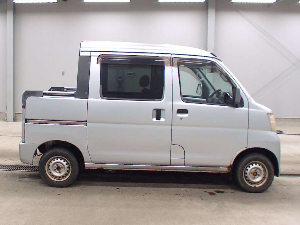 2008 Daihatsu Hijet Cargo S331W[2]