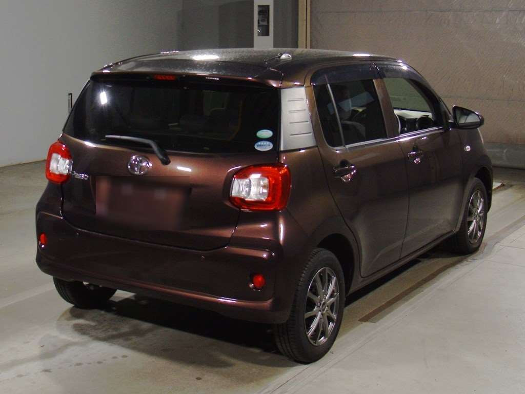 2017 Toyota Passo M700A[1]