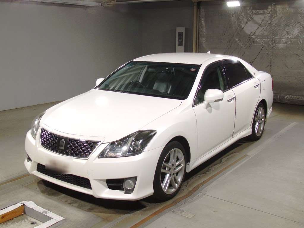 2011 Toyota Crown GRS204[0]