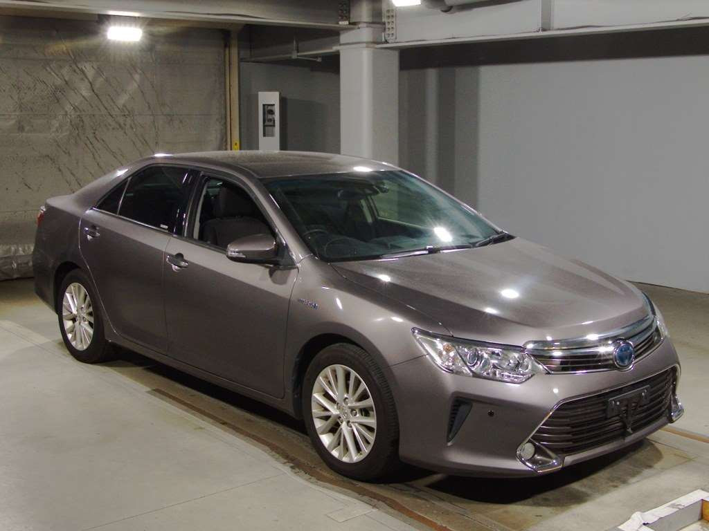 2014 Toyota Camry AVV50[2]