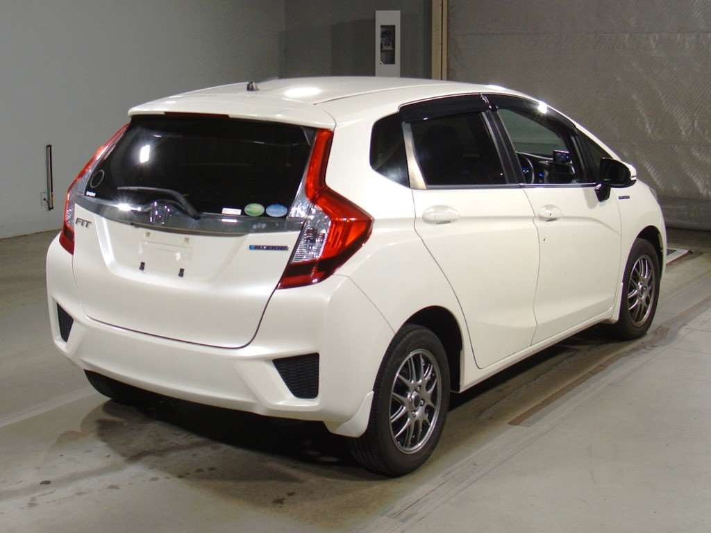 2016 Honda Fit Hybrid GP6[1]