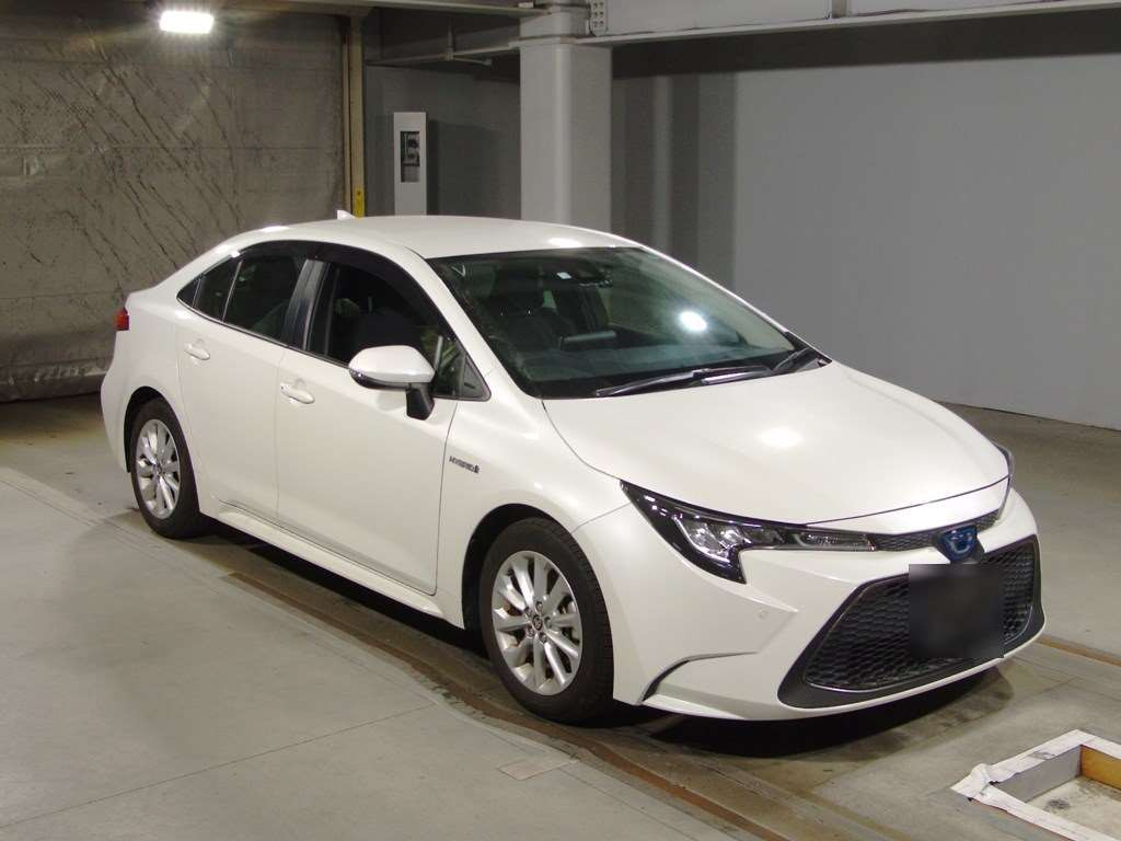 2020 Toyota Corolla Sedan ZWE211[2]