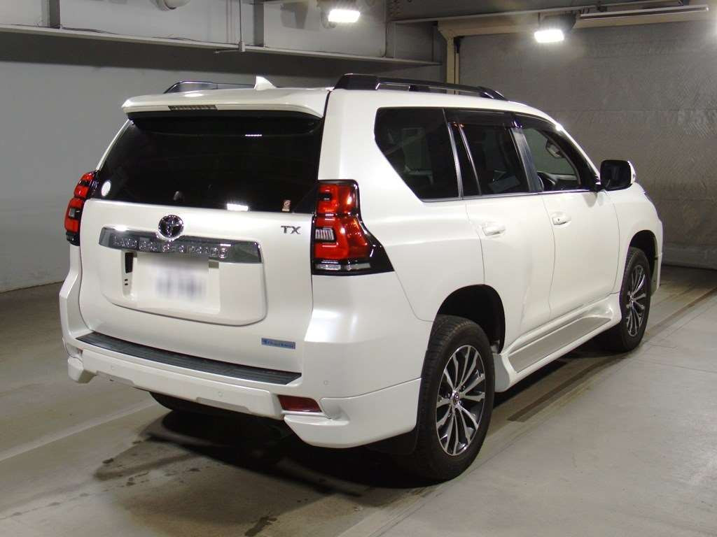 2021 Toyota Land Cruiser Prado TRJ150W[1]