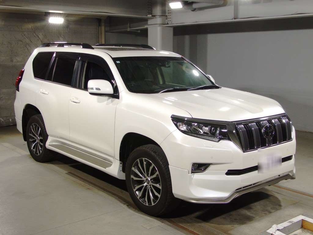 2021 Toyota Land Cruiser Prado TRJ150W[2]