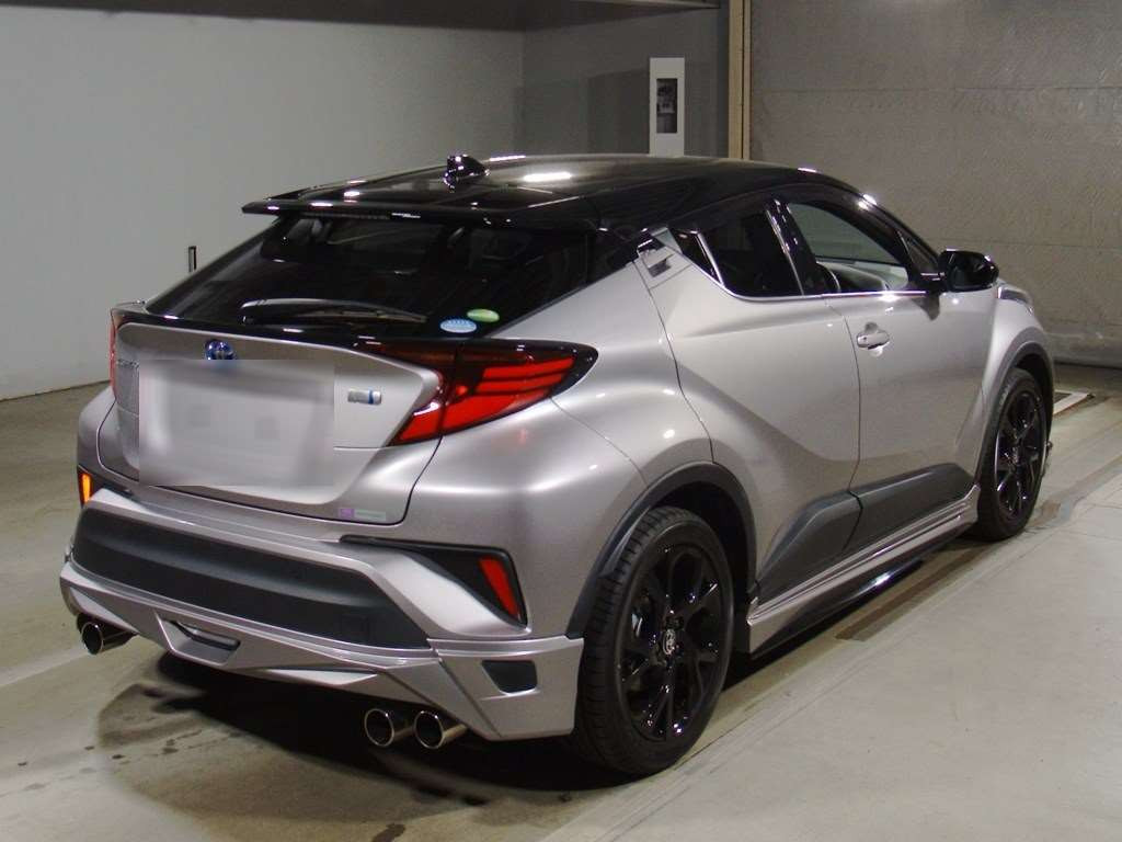 2020 Toyota C-HR ZYX11[1]