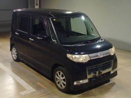 2010 Daihatsu Tanto