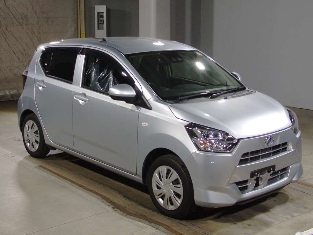 2021 Daihatsu Mira es LA350S[2]