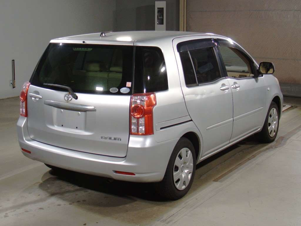 2010 Toyota Raum NCZ20[1]