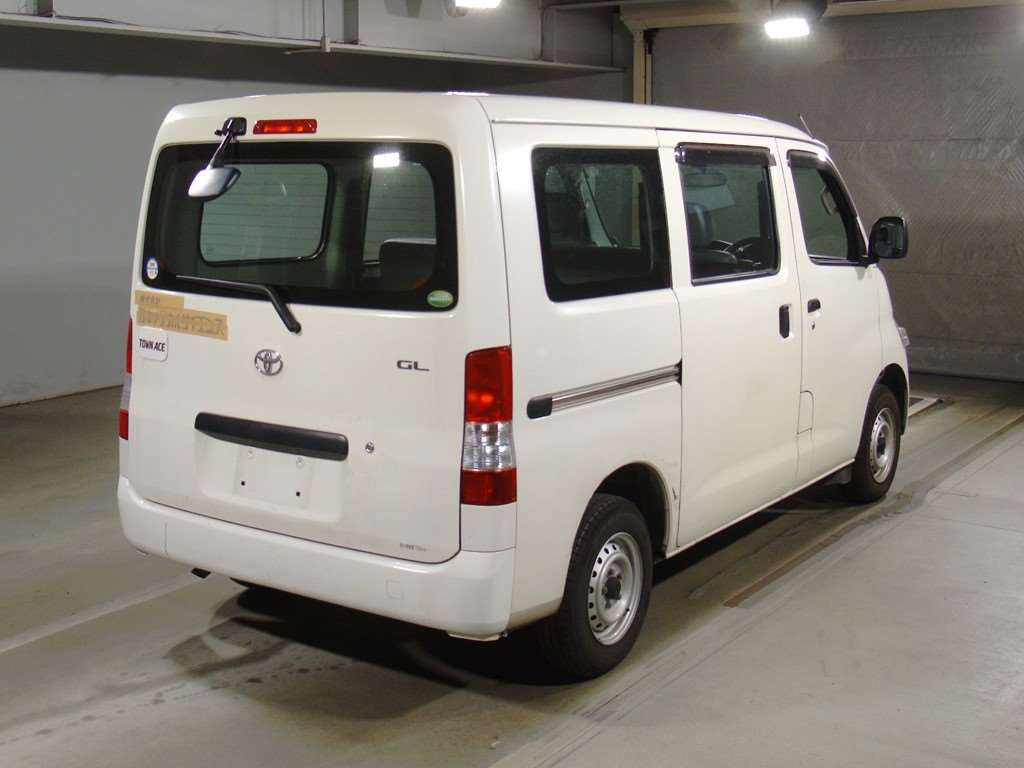 2013 Toyota Townace Van S402M[1]