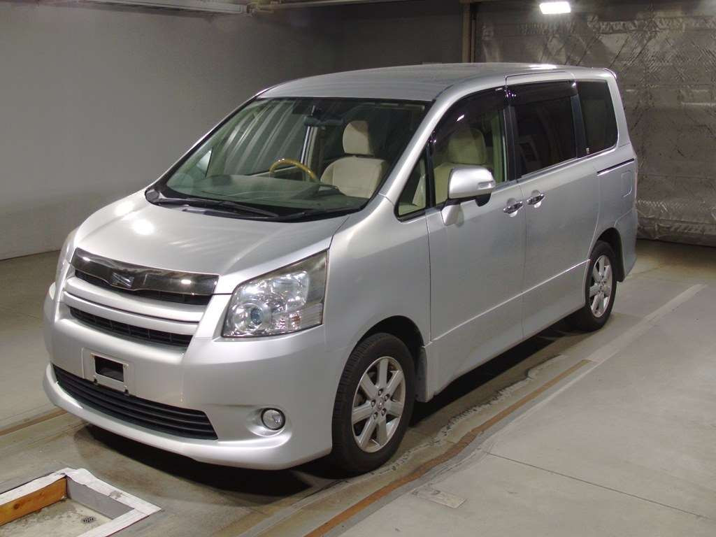 2008 Toyota Noah ZRR70W[0]