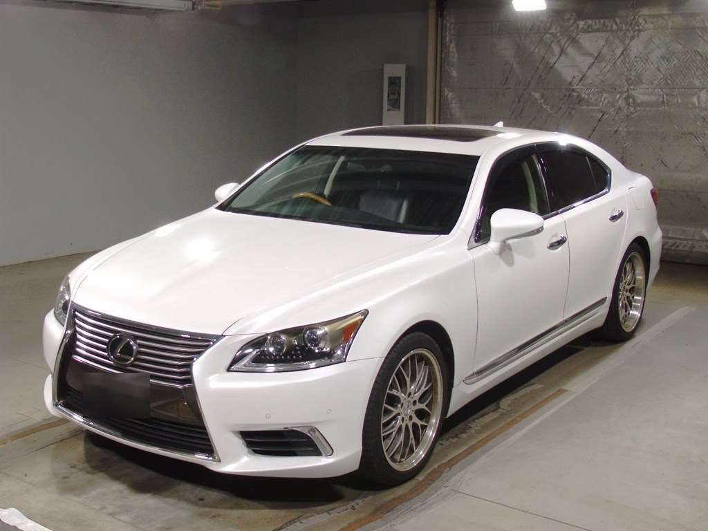 2014 Lexus LS USF40[0]