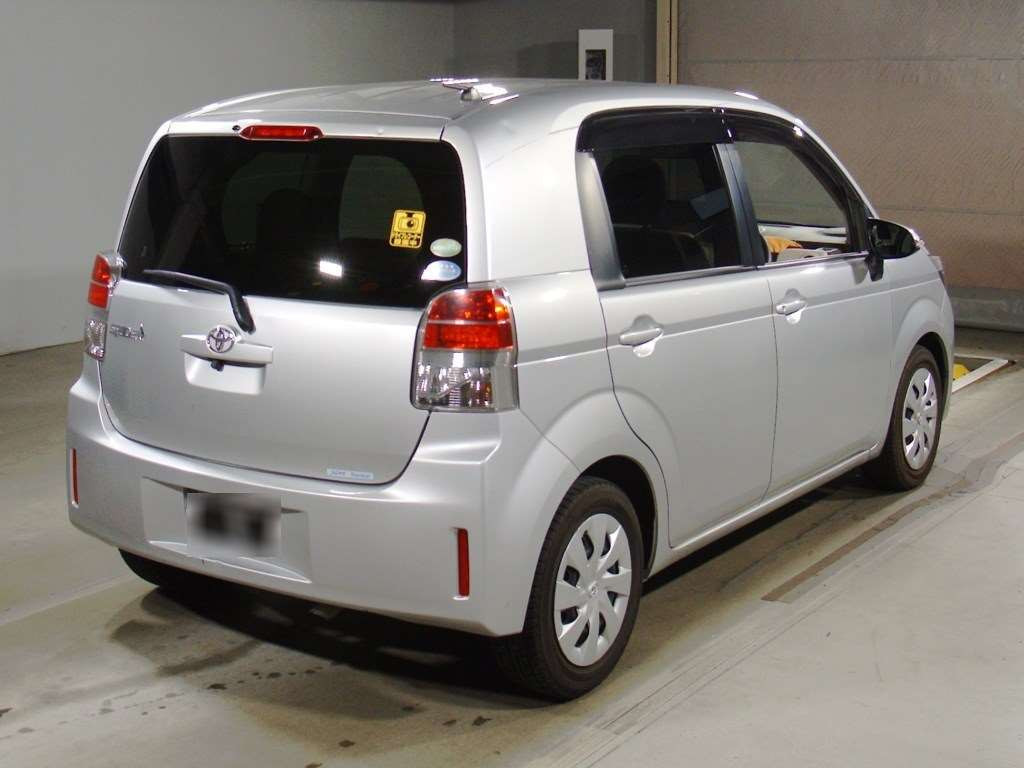 2014 Toyota Spade NCP141[1]