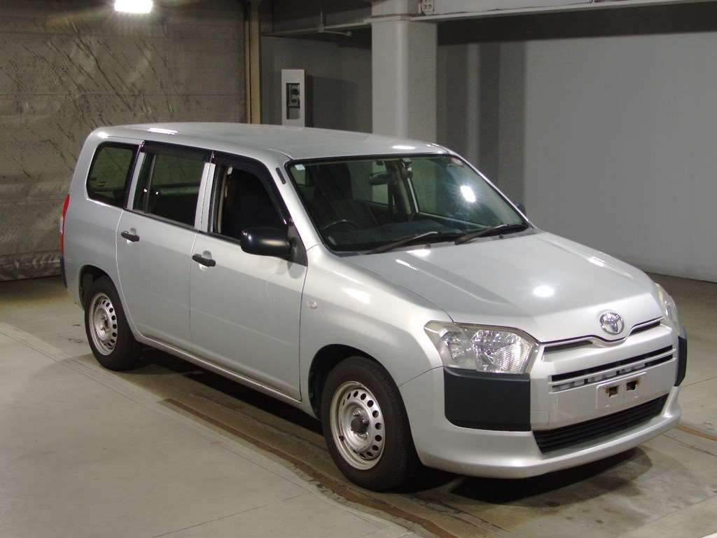 2014 Toyota Succeed NCP160V[2]