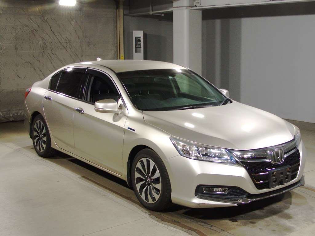 2013 Honda Accord Hybrid CR6[2]